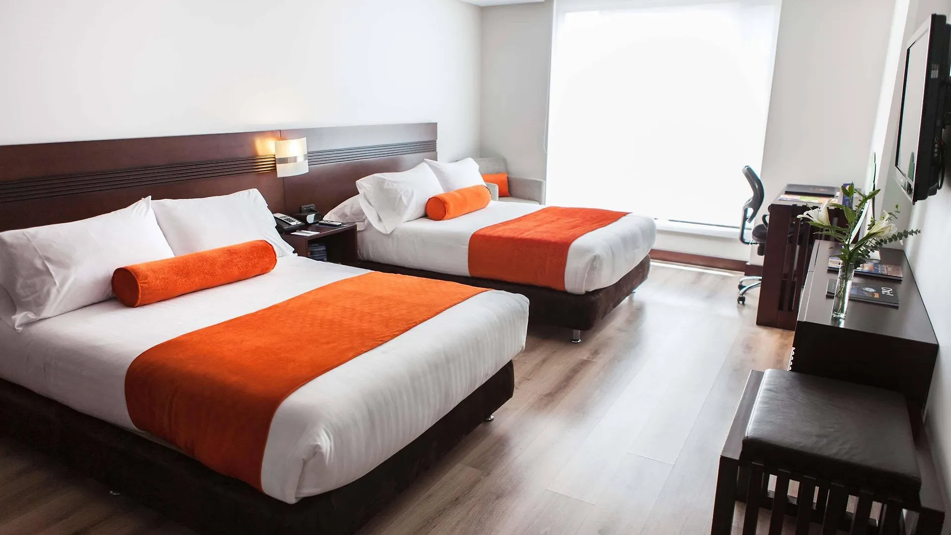 Best Western Plus 93 Park Hotel Bogota