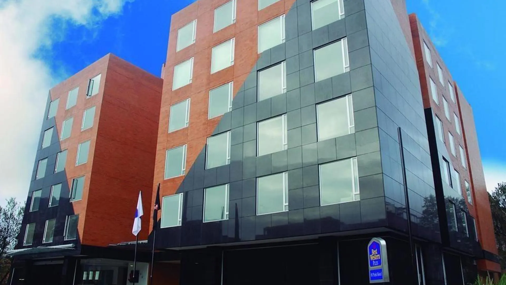 Best Western Plus 93 Park Hotel Bogotá
