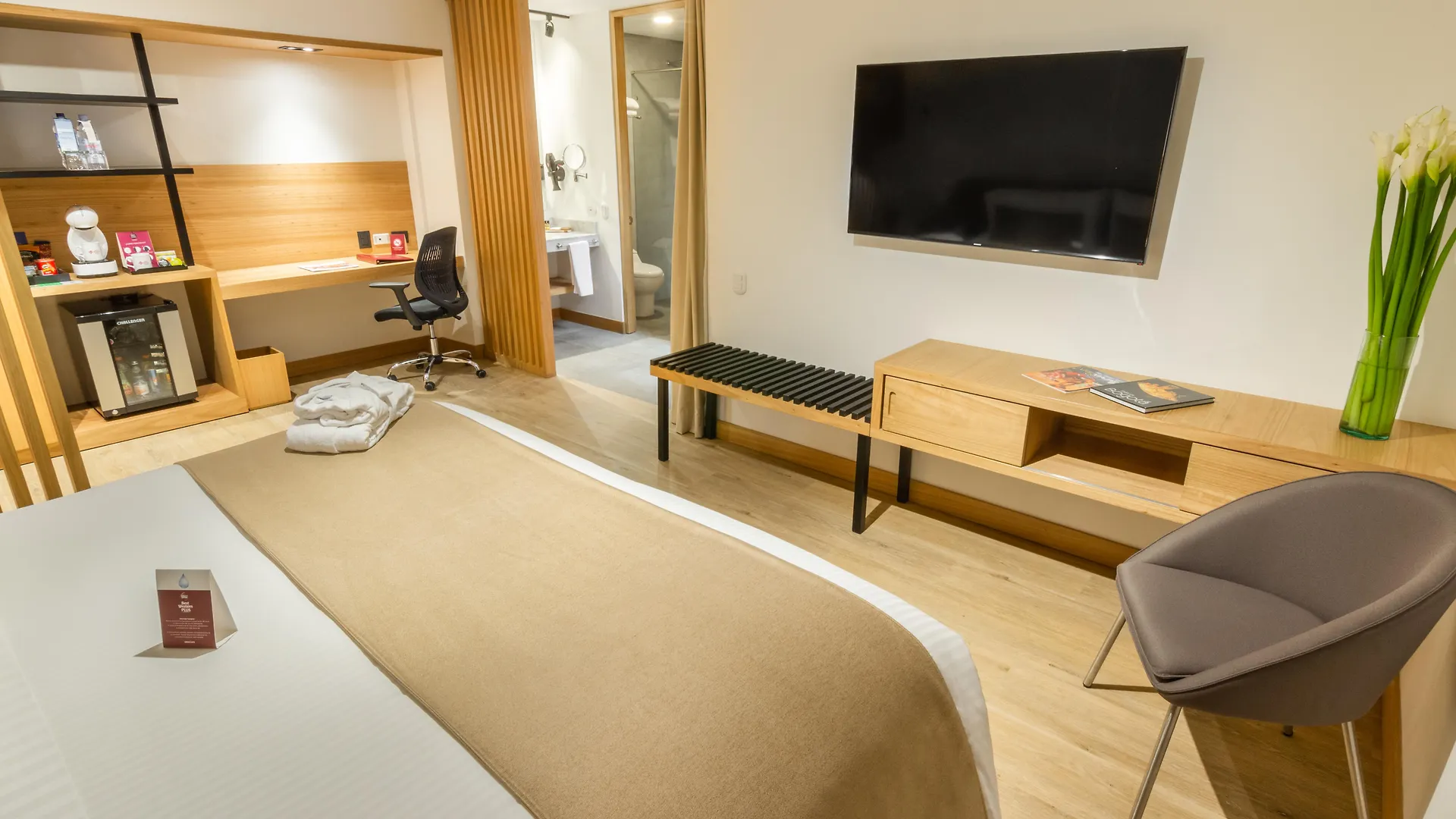 Best Western Plus 93 Park Hotel Bogota 5*,